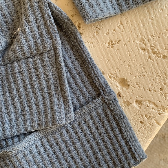 Southern shirt Whitney waffle knit in dusty blue size small. Comfy thermal knit. - Picture 6 of 8